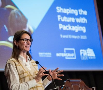 ShapingPackaging23 Maja Desgrees Du Lou