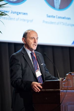 ShapingPackaging23 Sante Conselvan