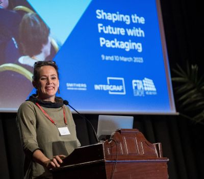 ShapingPackaging23 Susanne Lippitsch